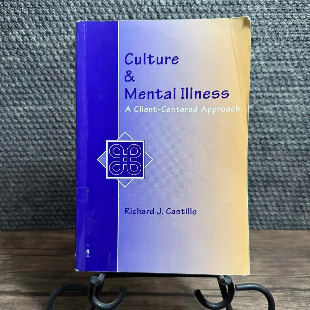 Culture & Mental Illness : A Client-Centered Approach by Richard J Castillo
